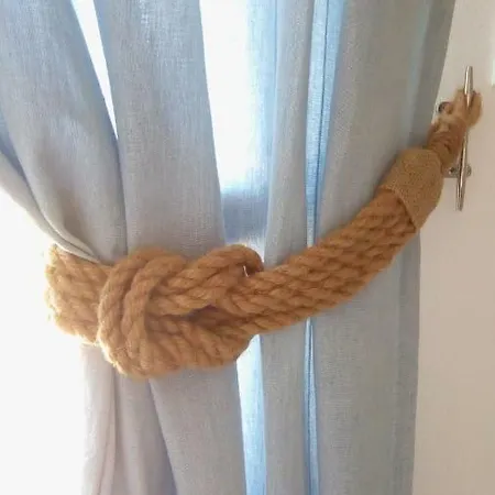 Aigeis-milos Strand van Agia Kiriaki